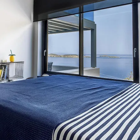 Blue Frames Summer House *