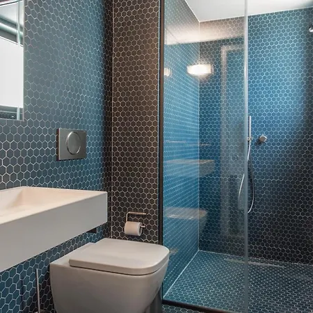 Blue Frames Summer House * Batsi