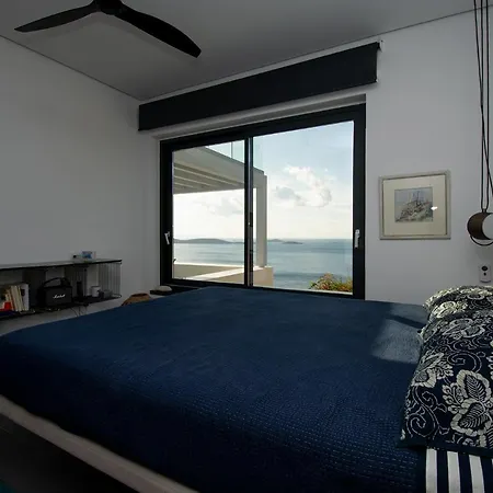 Blue Frames Summer House Villa