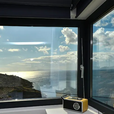 Blue Frames Summer House Villa