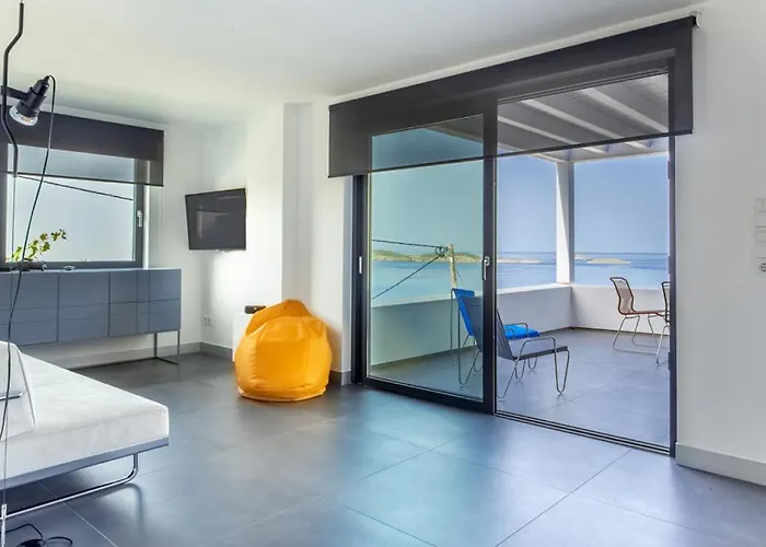 Blue Frames Summer House Villa Mpatsi