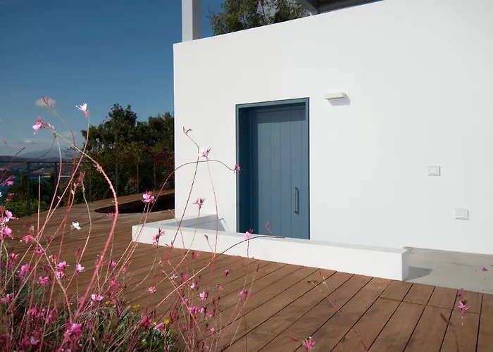 Blue Frames Summer House Mpatsi