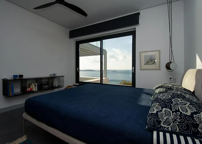 Blue Frames Summer House Villa