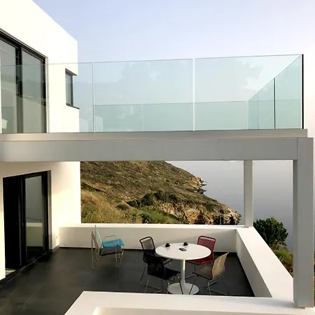 Blue Frames Summer House Вилла Батси