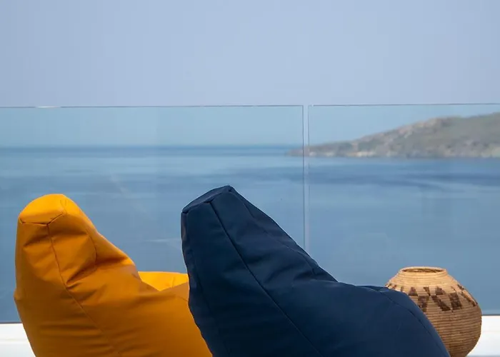 Blue Frames Summer House Villa *